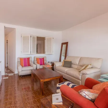 With Terrace On The Beachfront Apartamento Salinetas