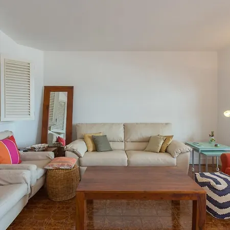 With Terrace On The Beachfront Apartamento Salinetas