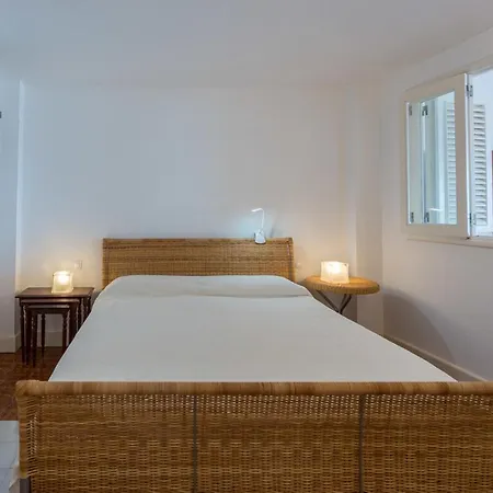 With Terrace On The Beachfront Apartment Salinetas