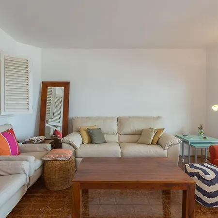 Appartement With Terrace On The Beachfront. Salinetas