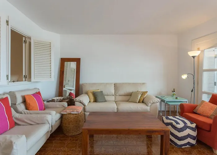 Apartment With Terrace On The Beachfront. Salinetas